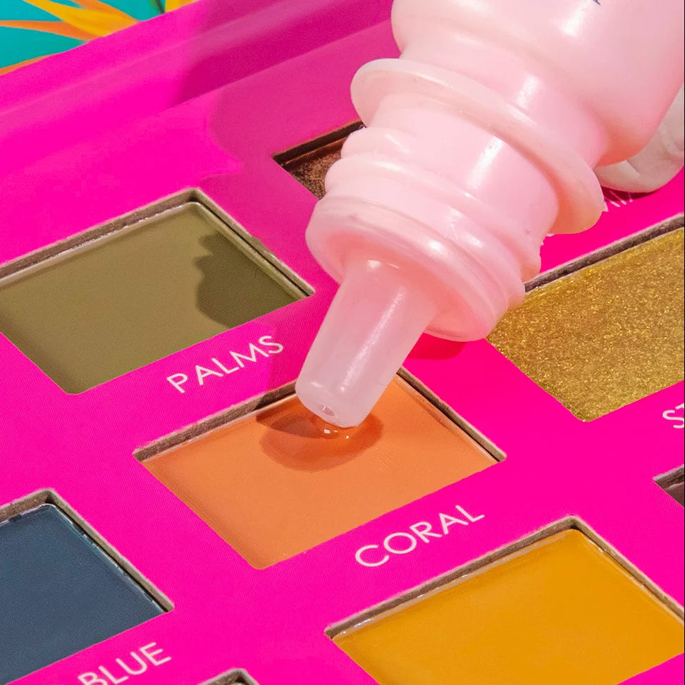 LOCKED IN PLACE MAKEUP SEAL + CONVERT MIXING LIQUID