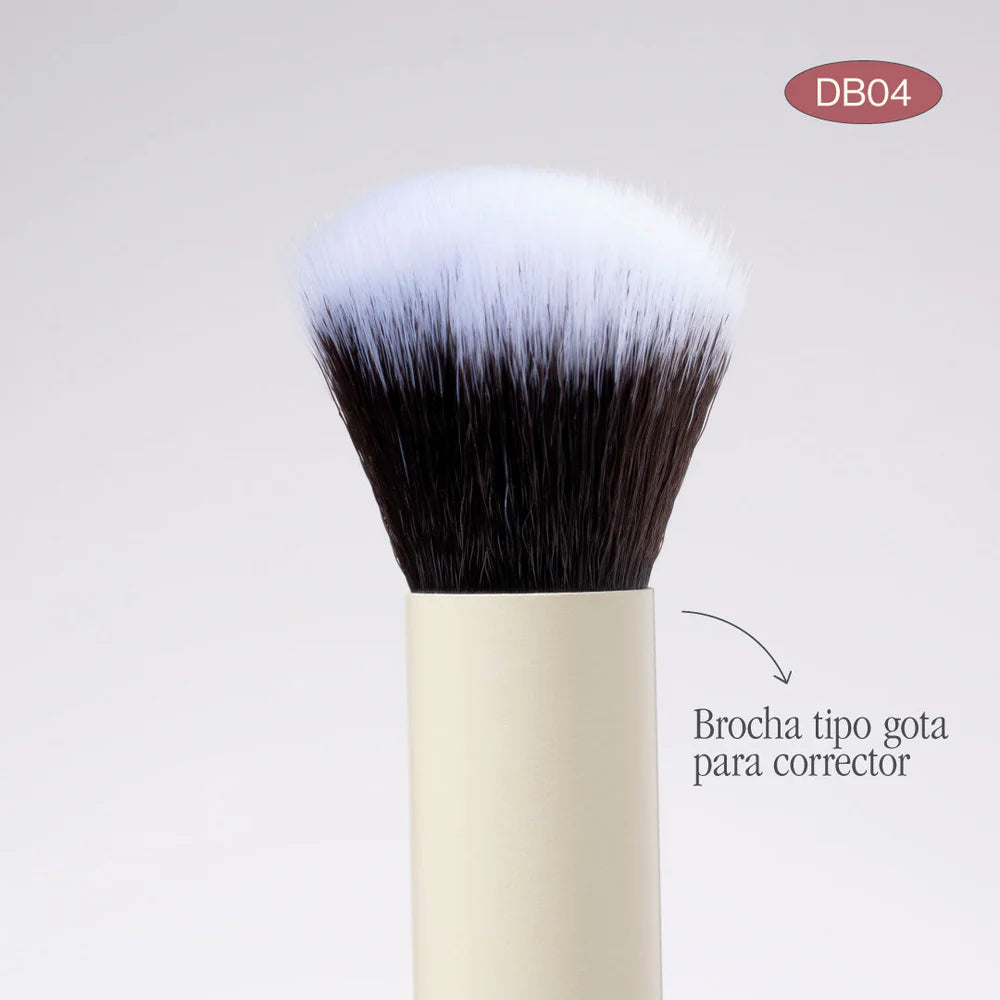 BROCHA DUO KABUKI Y CORRECTOR DB04