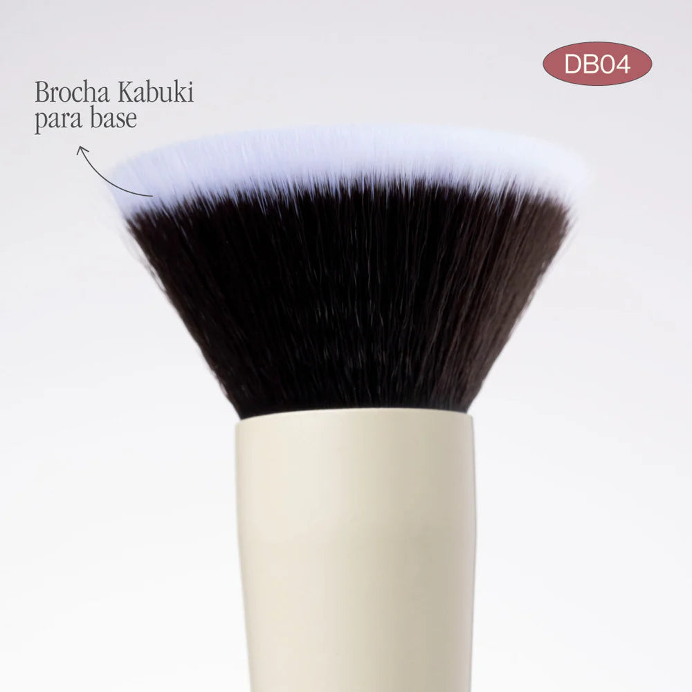 BROCHA DUO KABUKI Y CORRECTOR DB04