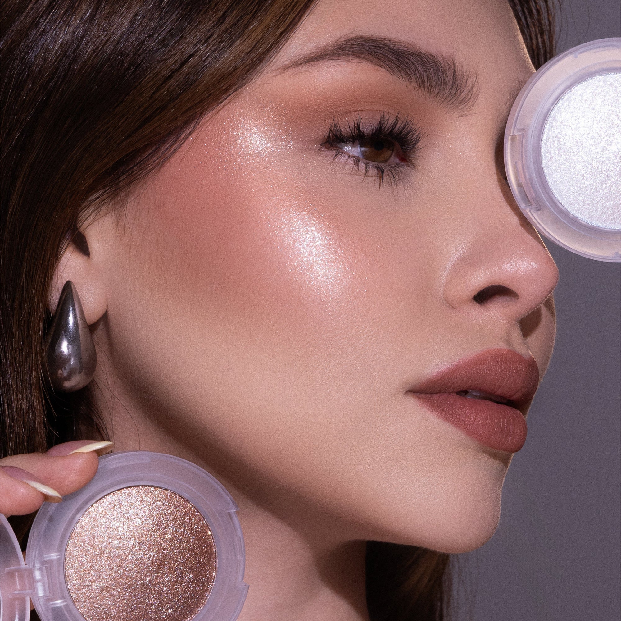 GLOW POP HIGHLIGHTER